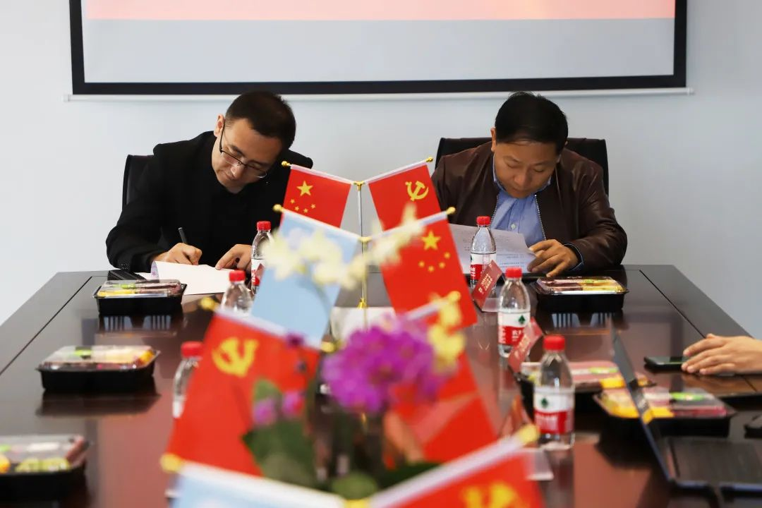 新闻报道 | 热烈欢迎河南省省立医院高丙南院长莅临我司指导并签署战略合作协议！
